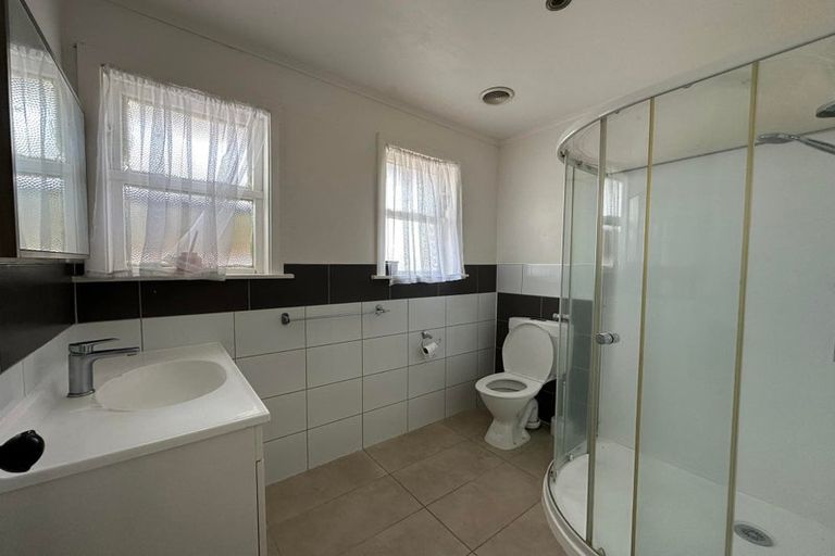 Photo of property in 29 Godley Street, Waterloo, Lower Hutt, 5011