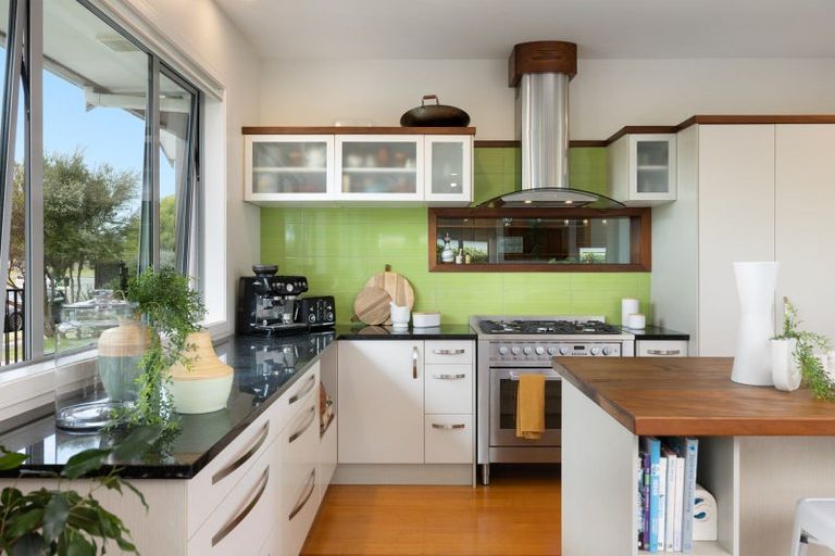 Photo of property in 10 Palazzo Drive, Papamoa Beach, Papamoa, 3118