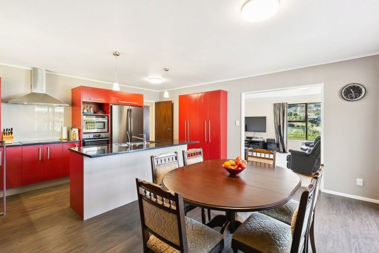 Photo of property in 19c Cave Road, Houghton Bay, Wellington, 6023