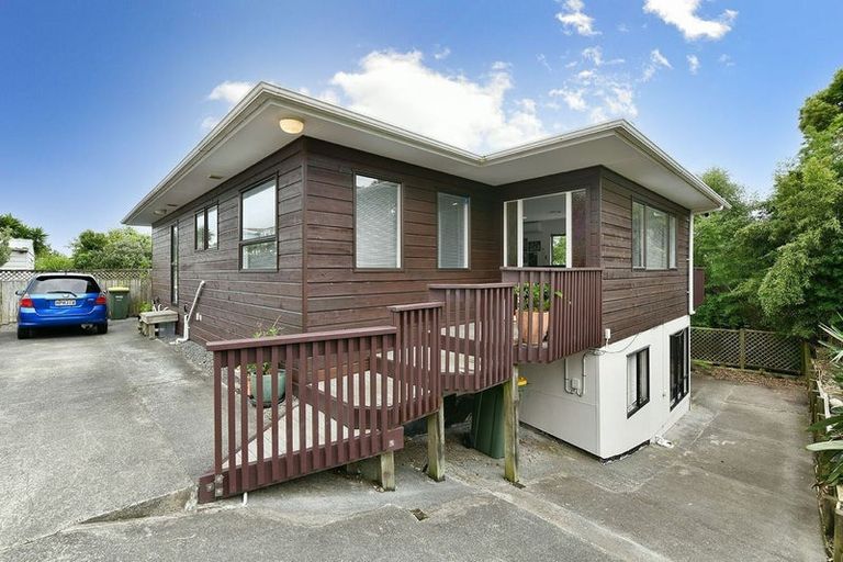 Photo of property in 4a Kathy Terrace, Stanmore Bay, Whangaparaoa, 0932