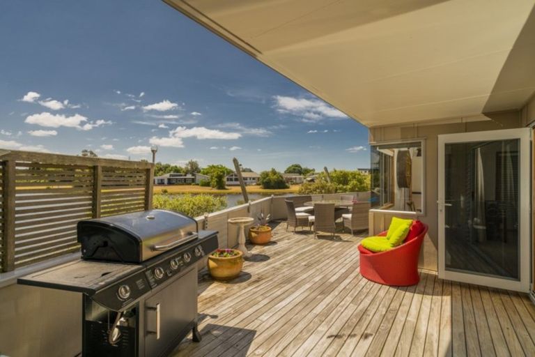 Photo of property in 36 Motukorure Parade, Cooks Beach, Whitianga, 3591