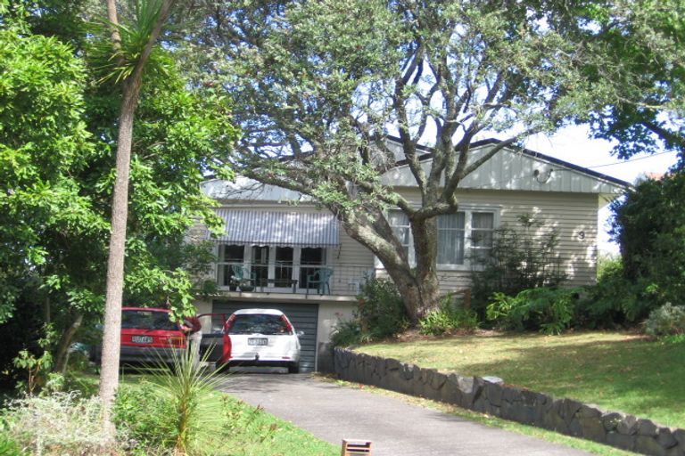 Photo of property in 9 Glade Place, Birkenhead, Auckland, 0626