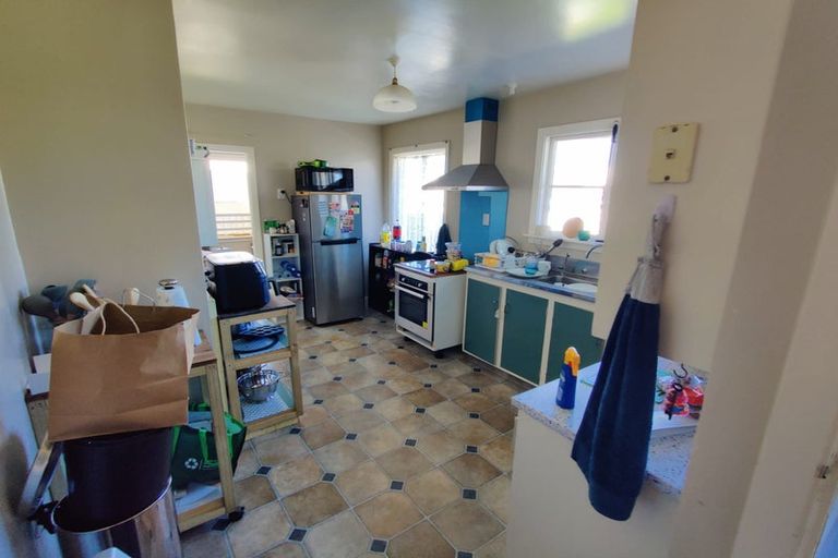 Photo of property in 20 Farquhars Road, Redwood, Christchurch, 8051