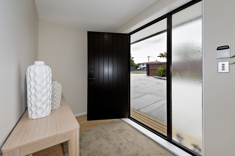 Photo of property in 421 West Coast Road, Glen Eden, Auckland, 0602