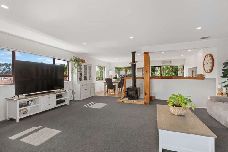 Photo of property in 6 Koromiko Place, Waiuku, 2123
