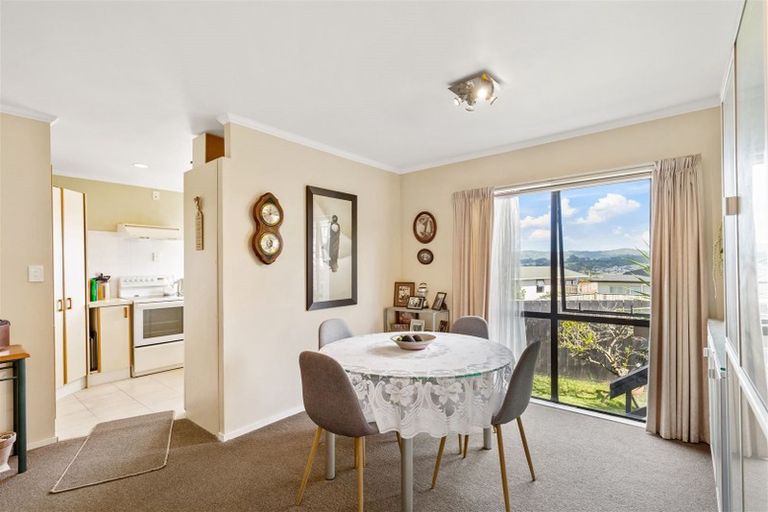 Photo of property in 1/162 Don Buck Road, Massey, Auckland, 0614