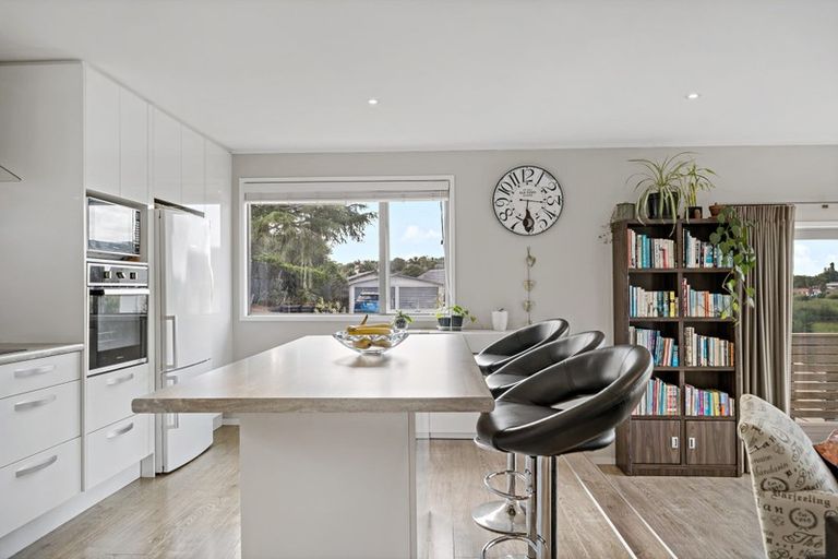 Photo of property in 76 Alabaster Drive, Papatoetoe, Auckland, 2025