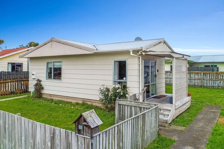 Photo of property in 14 Guy Avenue, Levin, 5510