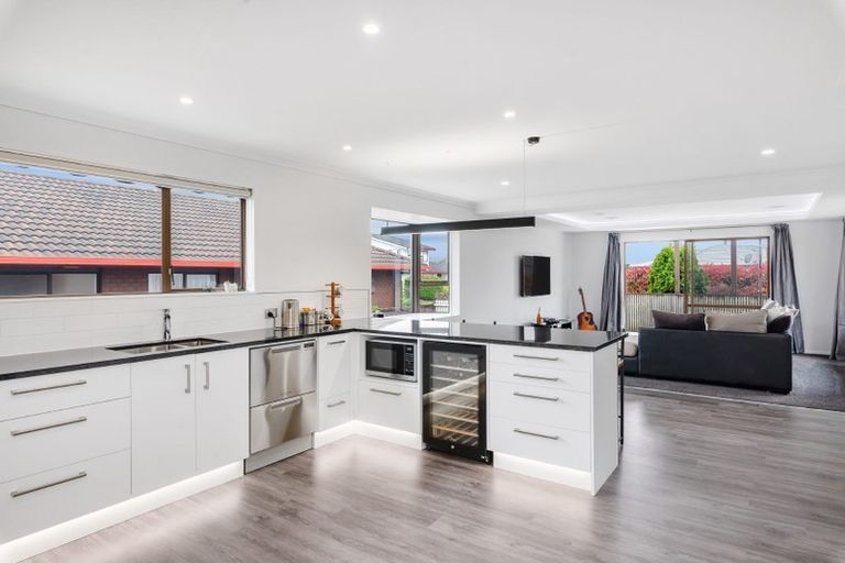 Photo of property in 10 Martin Harvey Street, Levin, 5510