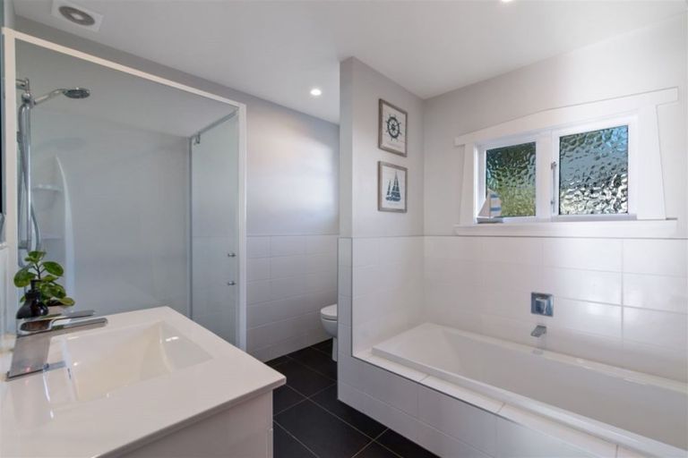 Photo of property in 163 Mays Road, St Albans, Christchurch, 8052