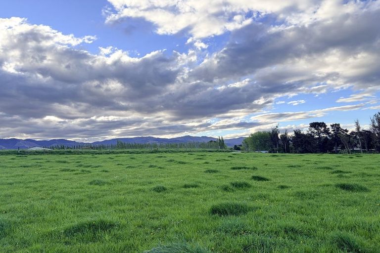 Photo of property in 38 Whitneys Road, Waimate, 7978