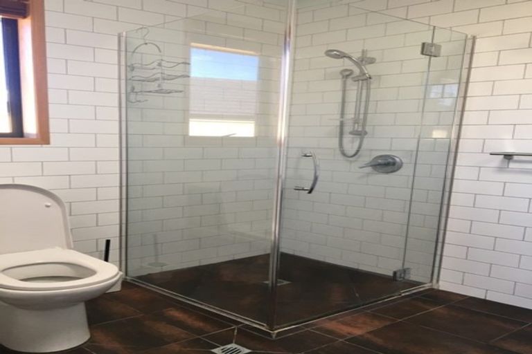 Photo of property in 2 Mooring Close, Haruru, 0204