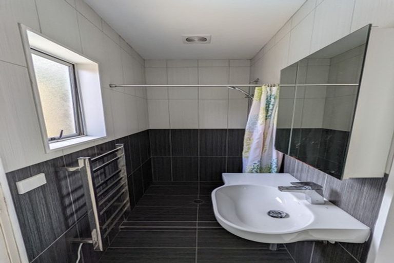 Photo of property in 5 Golf Road, Paraparaumu Beach, Paraparaumu, 5032