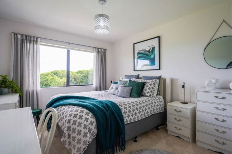 Photo of property in 7 Ocean Vista Lane, Paraparaumu, 5032