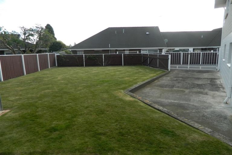 Photo of property in 10 Webb Avenue, Levin, 5510