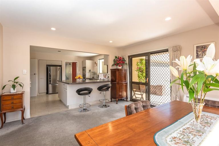 Photo of property in 37 Corfe Street, Ilam, Christchurch, 8041