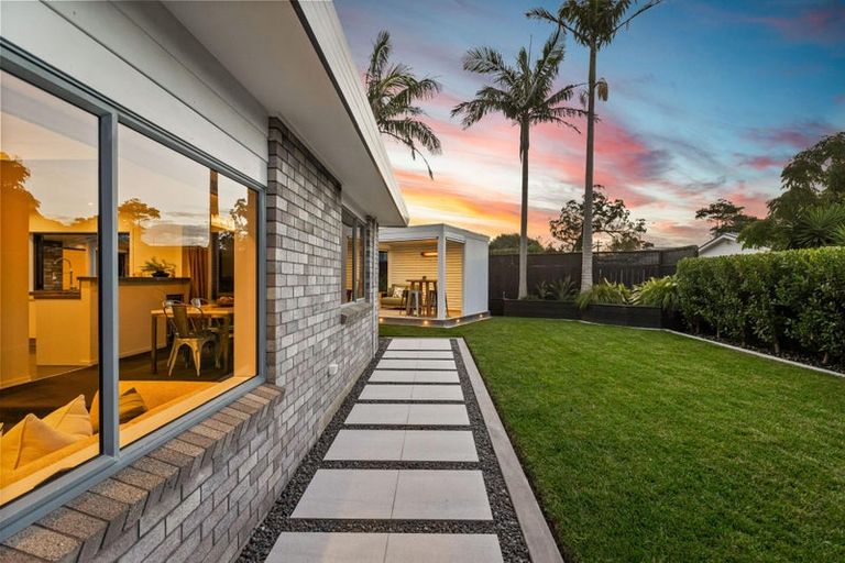 Photo of property in 7 Bannings Way, Hobsonville, Auckland, 0618