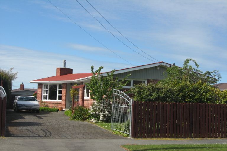 Photo of property in 46 Martbern Crescent, Bishopdale, Christchurch, 8053