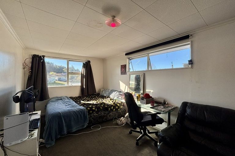 Photo of property in 75a Hampden Street, Picton, 7220