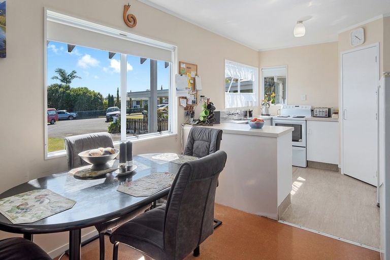 Photo of property in 17 Amber Drive, Tikipunga, Whangarei, 0112