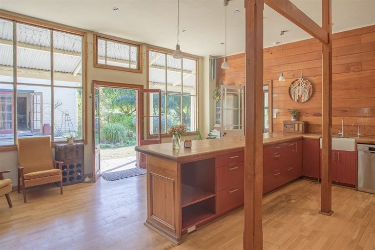 Photo of property in 2269 State Highway 2, Te Hauke, Hastings, 4178