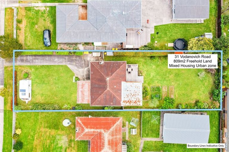 Photo of property in 31 Vodanovich Road, Te Atatu South, Auckland, 0610