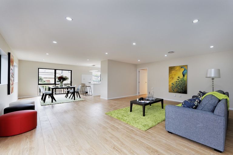 Photo of property in 421 West Coast Road, Glen Eden, Auckland, 0602