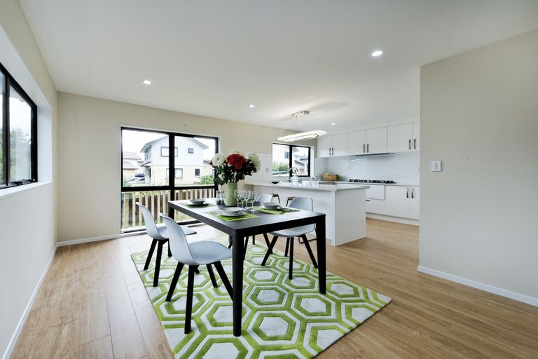 Photo of property in 421 West Coast Road, Glen Eden, Auckland, 0602