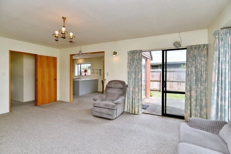 Photo of property in 1/49a Regency Crescent, Redwood, Christchurch, 8051