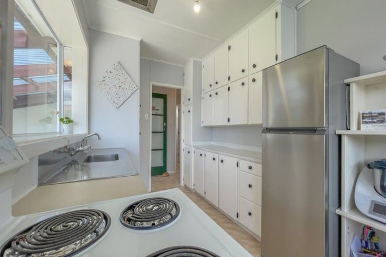 Photo of property in 50 Pipiroa Road, Ngatea, 3503