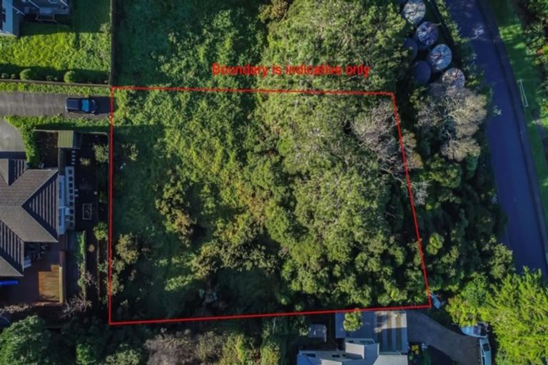 Photo of property in 103 Rangeview Road, Sunnyvale, Auckland, 0612