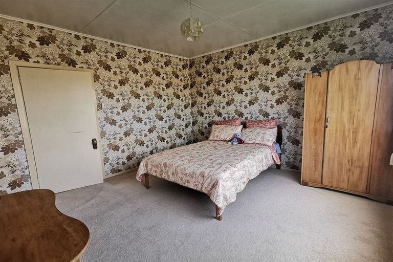 Photo of property in 16 Queen Street, Milton, 9220