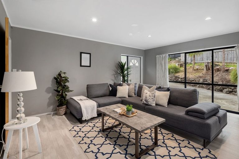 Photo of property in 52 Onerahi Road, Onerahi, Whangarei, 0110