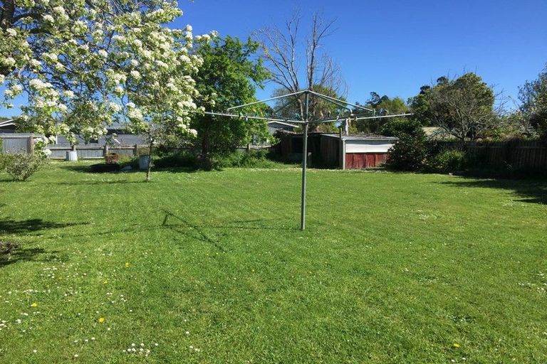 Photo of property in 6 Oxford Street, Marton, 4710