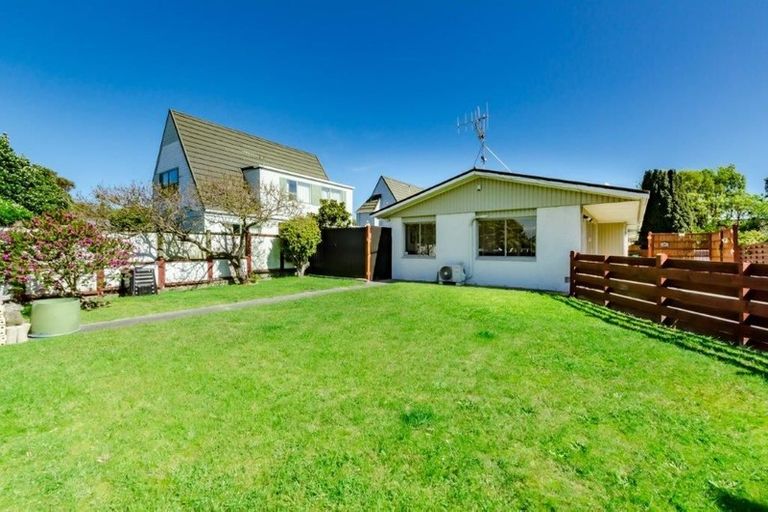 Photo of property in 22 Mahana Road, Paraparaumu Beach, Paraparaumu, 5032