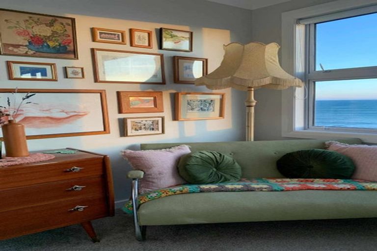 Photo of property in 51 High Street, Island Bay, Wellington, 6023