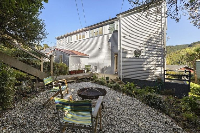 Photo of property in 2 Worcester Street, Wilton, Wellington, 6012