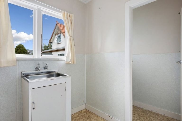 Photo of property in 178 Wilsons Road, Saint Martins, Christchurch, 8022