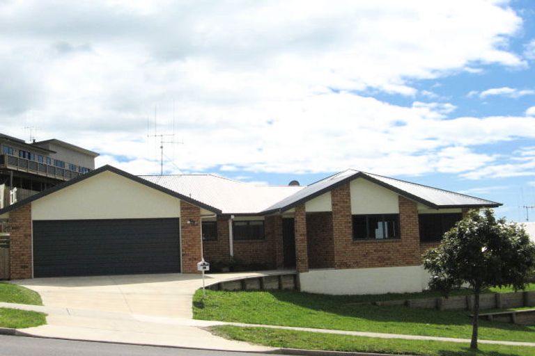 Photo of property in 91 Osprey Drive, Welcome Bay, Tauranga, 3112