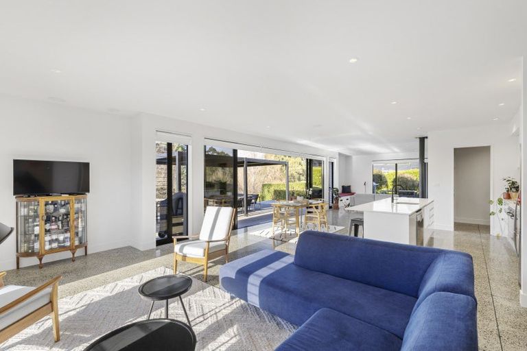 Photo of property in 111 Polson Hill Drive, Aokautere, Palmerston North, 4471