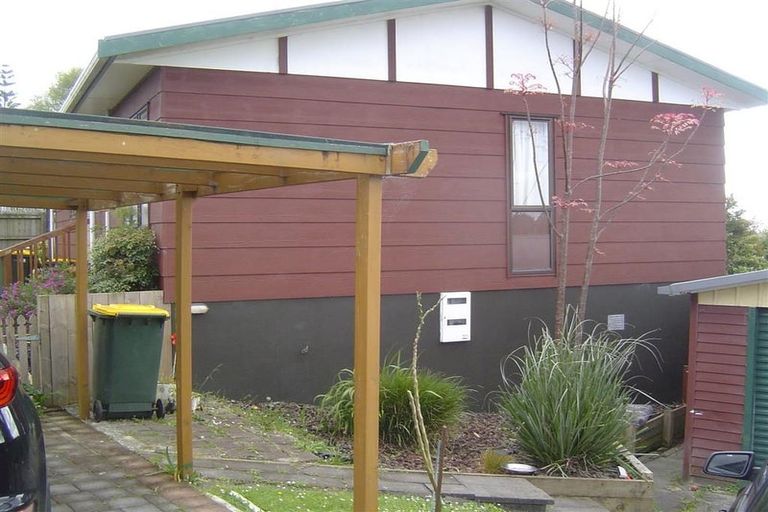 Photo of property in 2 West Glade Crescent, Birkenhead, Auckland, 0626