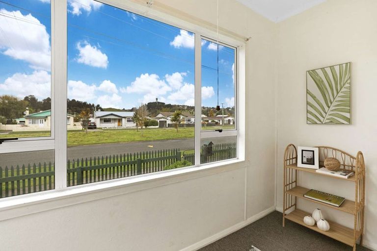 Photo of property in 15 Burton Avenue, Whanganui East, Whanganui, 4500