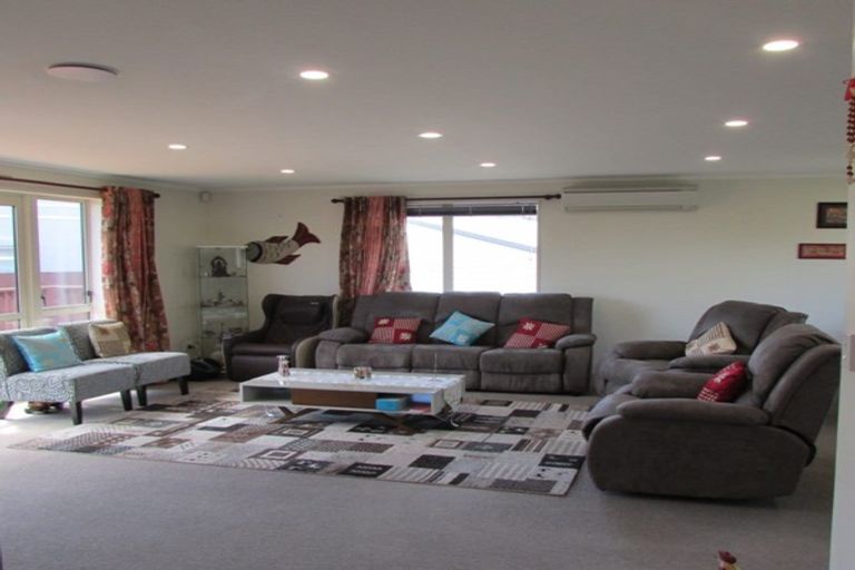 Photo of property in 40 Hinemoa Street, Waiwhetu, Lower Hutt, 5010