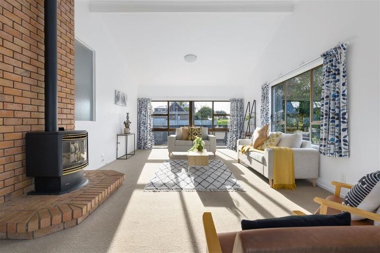 Photo of property in 120 Totara Drive, Pukete, Hamilton, 3200