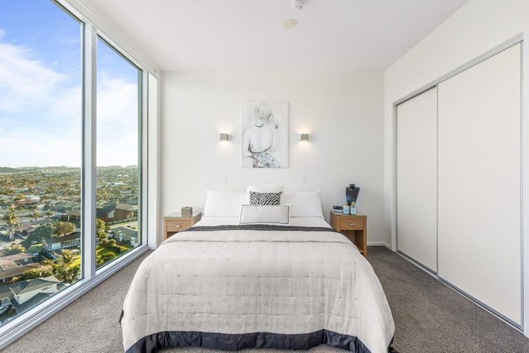 Photo of property in 1110/11 Tamariki Avenue, Kelston, Auckland, 0602