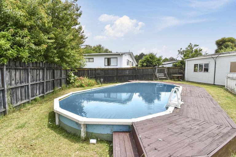 Photo of property in 57 Carnoustie Drive, Wattle Downs, Auckland, 2103