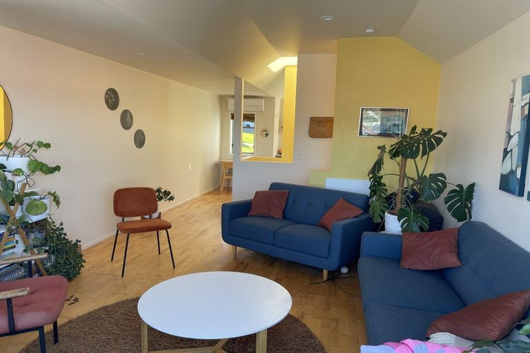 Photo of property in 12/93a Kelburn Parade, Kelburn, Wellington, 6012