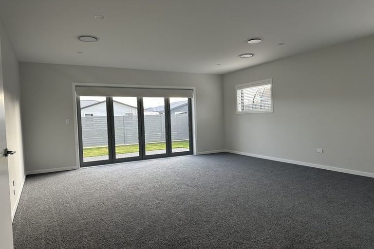 Photo of property in 5 Cassin Place, Taradale, Napier, 4112