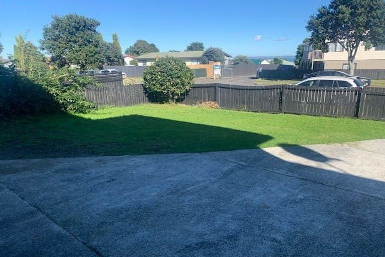 Photo of property in 132 Finlayson Avenue, Clendon Park, Auckland, 2103