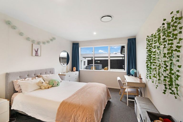 Photo of property in 36 Silver Peaks Drive, West Melton, 7618